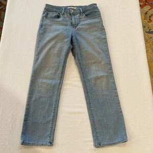 Levi’s 724 high rise straight jeans size 28